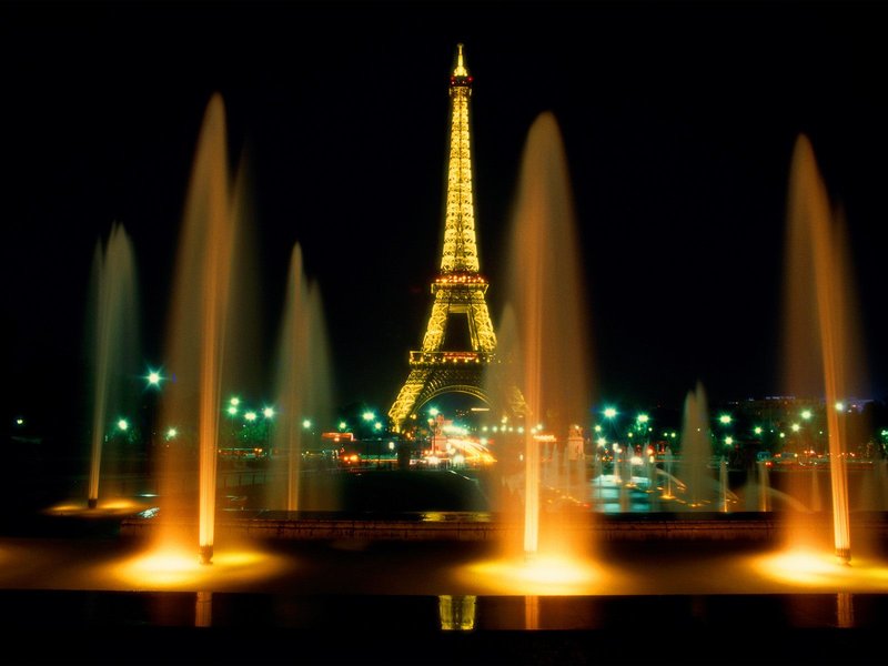 night-in-paris1.jpg