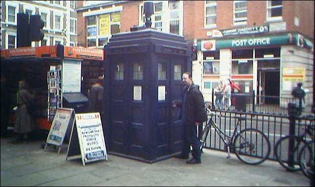 Earls-Court-TARDIS.jpg