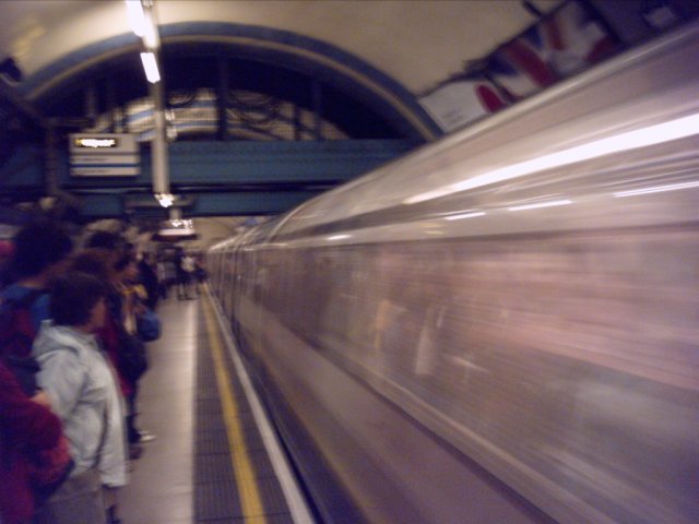Tube-Train-aint-stopping.jpg