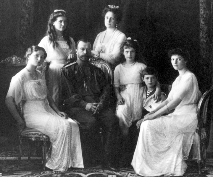 Russian_Royal_Family_1911_720px.