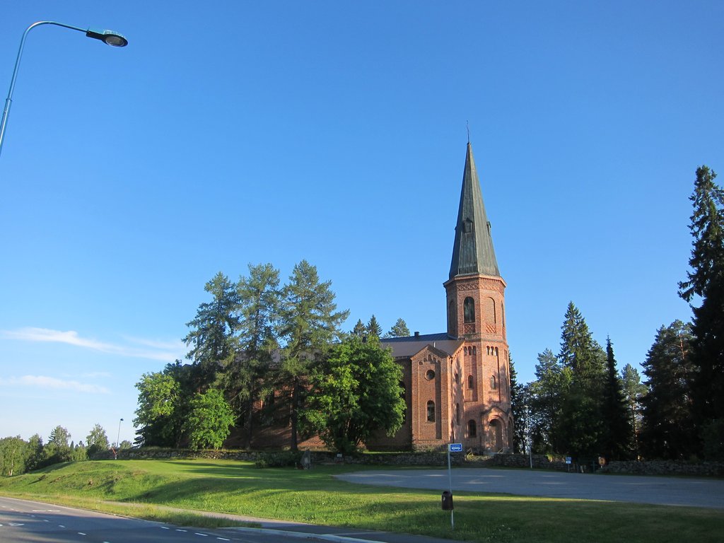 Церковь в Липери.jpg