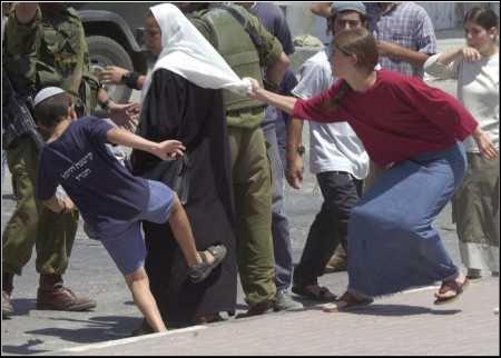 israeli-children-attacking-arab-