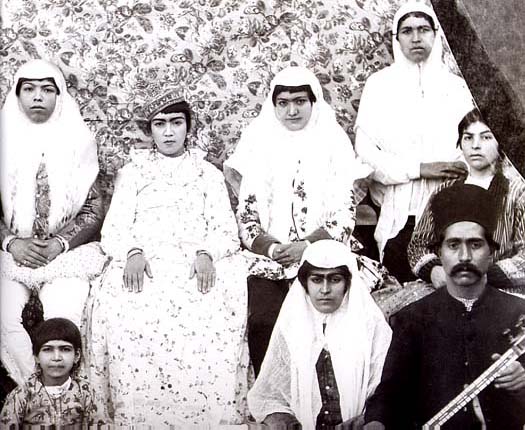 12 Shiraz musicians and dancers.