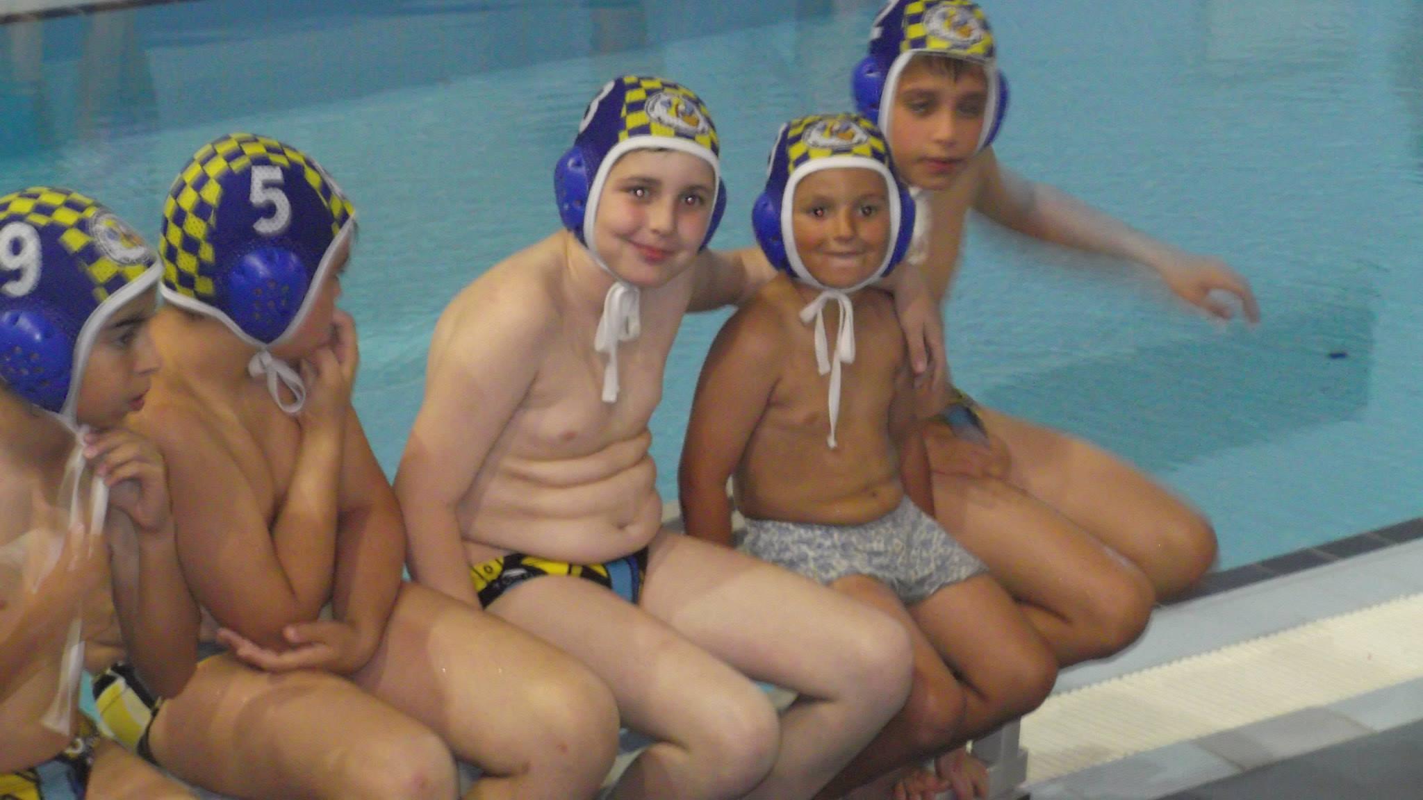 Waterpolo_Spain_Boys_are_fat_30.