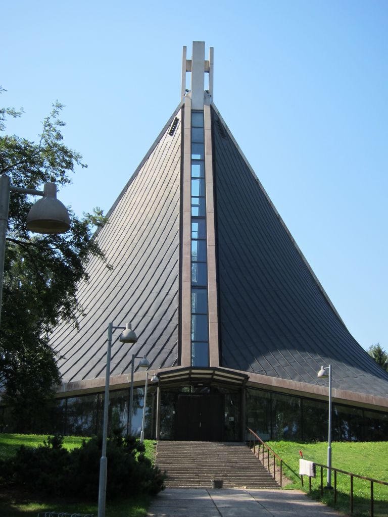 Церковь в Канельмяки.JPG