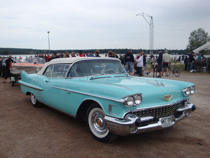 Cadillac Coupe de Ville 1957-58