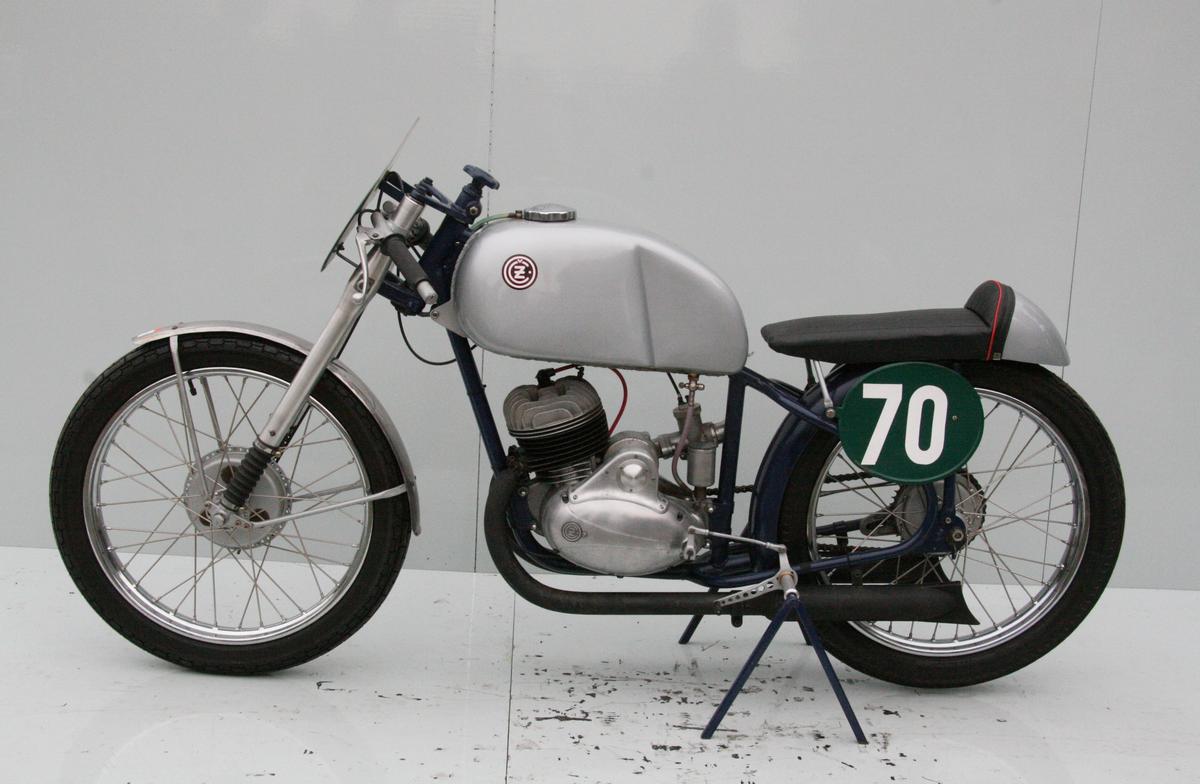 moto1965.jpg