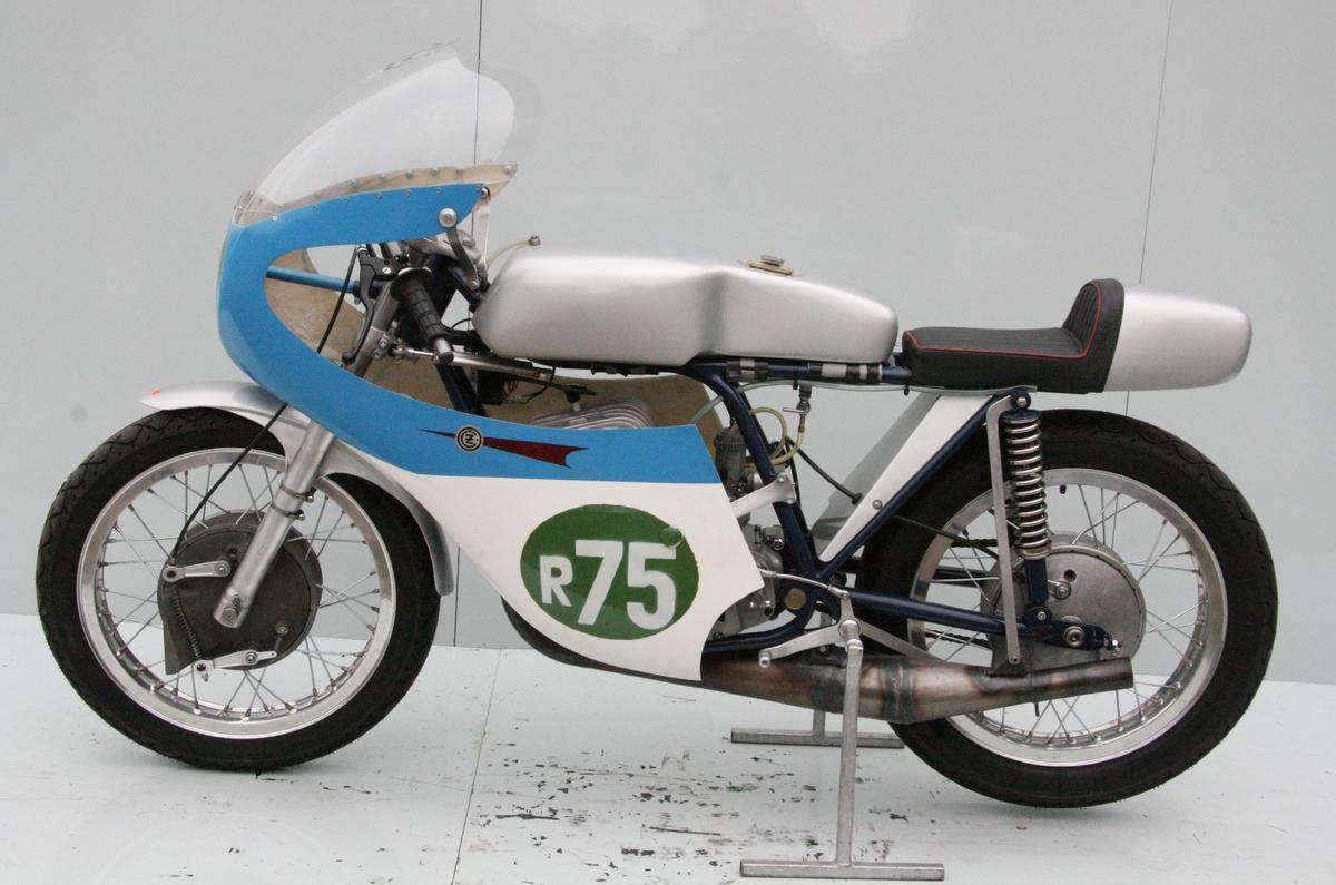 moto1968.jpg
