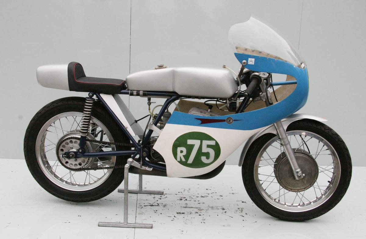 moto1969.jpg